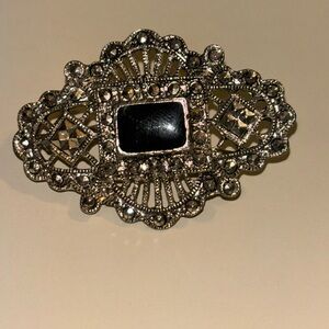 VINTAGE 925 STERLING ART DECO VICTORIAN STYLE MARCASITE AND ONYX PIN/BROOCH